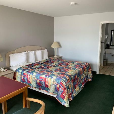 Key West Inn - Childersburg Eksteriør billede